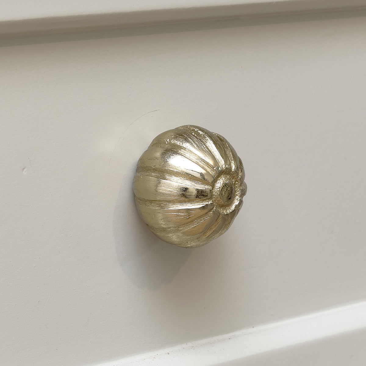 Antique Gold Round Scalloped Drawer Knob – Melody Maison Ltd