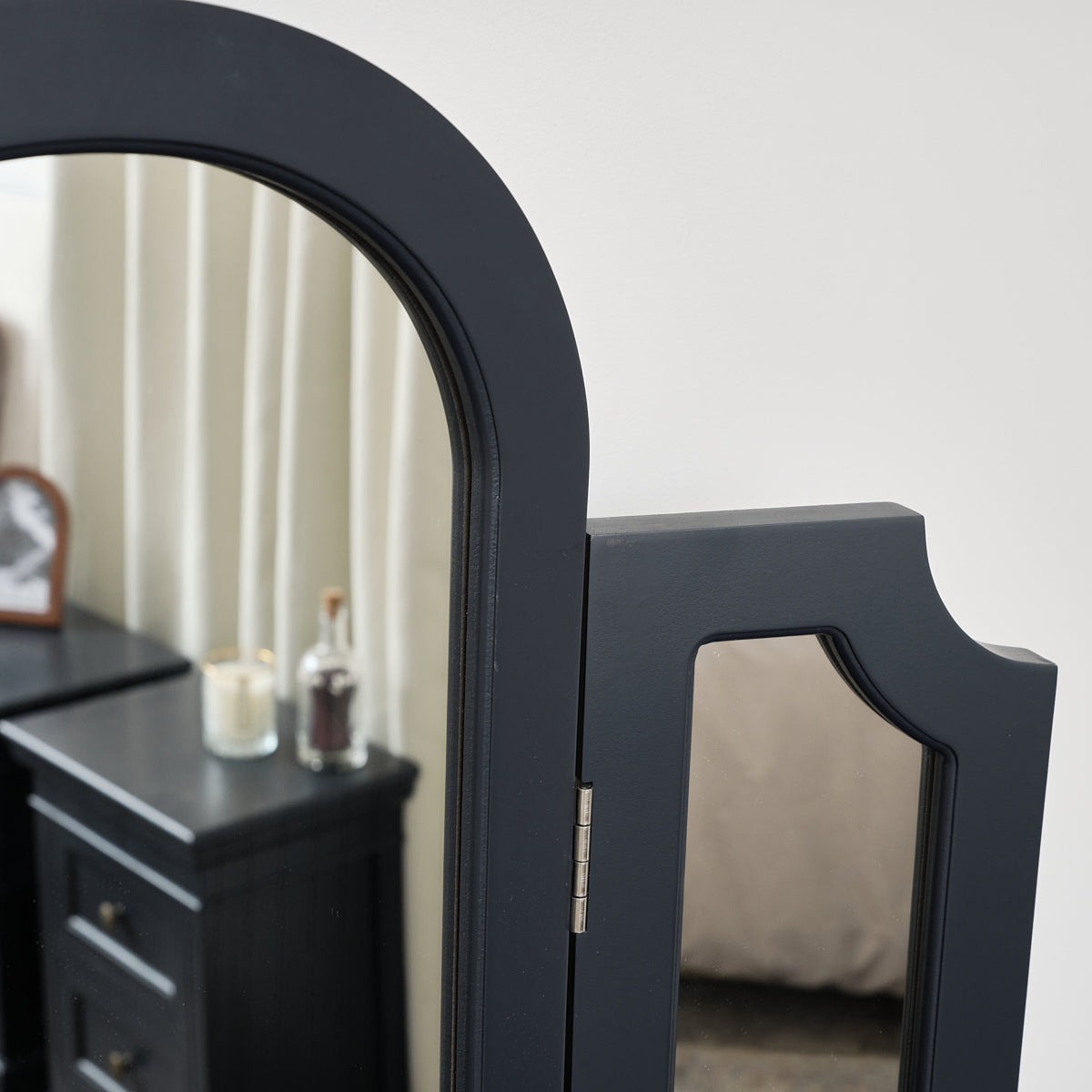 Black Arched Triple Dressing Table Mirror - Daventry Black Range Melody Maison Ltd Black Arched Triple Dressing Table Mirror - Daventry Black Range Melody Maison Ltd