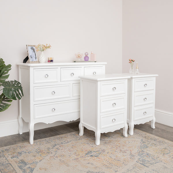 Large White 6 Drawer Chest of Drawers & Pair of 3 Drawer Bedsides