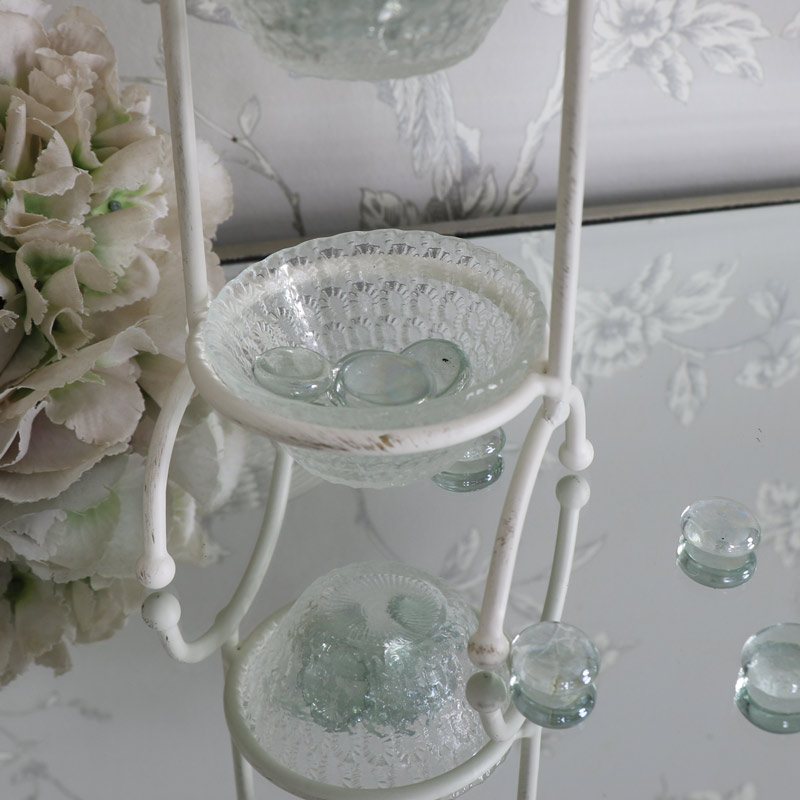 Small Cream Metal 2 Tier Glass Bowl Holder