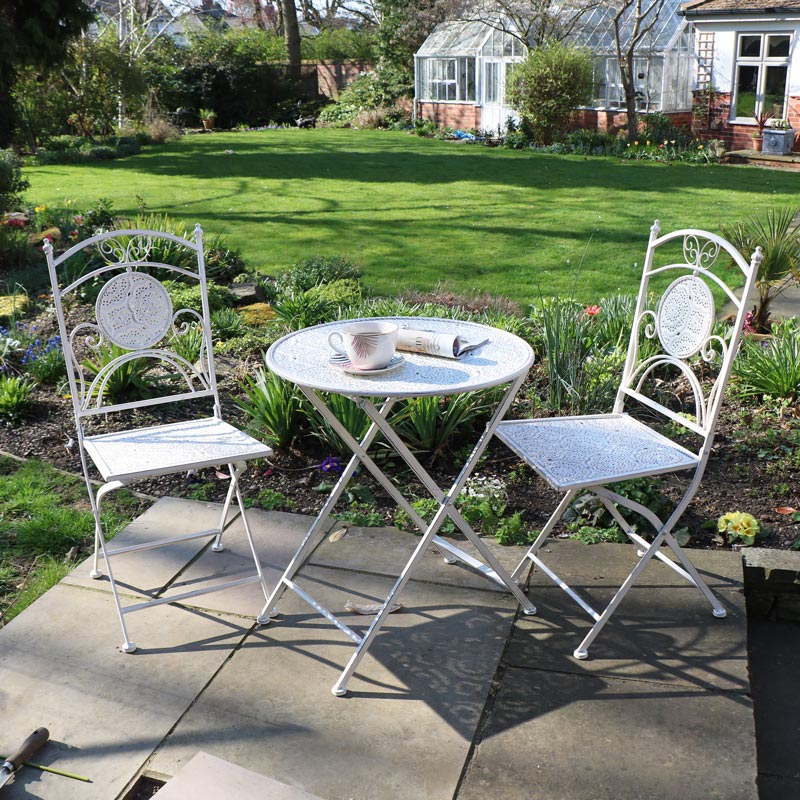 Cream Garden Table & Chairs Outdoor Furniture set  