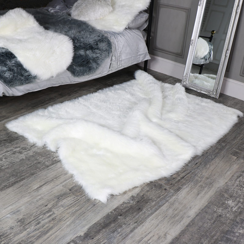 Large White Faux Fur Shaggy Rug 120cm x170cm